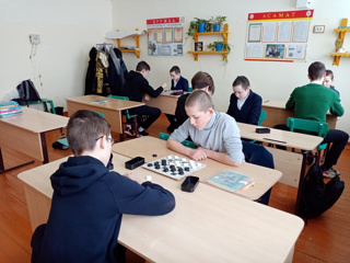 Первенство школы среди юношей по шашкам