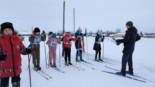 На открытых соревнованиях по лыжным гонкам памяти Защитника Отечества Леонида Пучкова