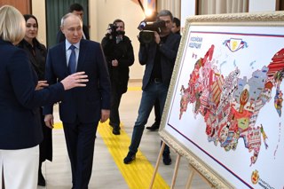 Президент России Владимир Путин посетил Чувашию.