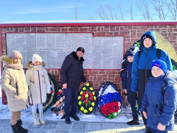 церемония возложения цветов