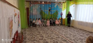 Утренник 8 Марта у малышей