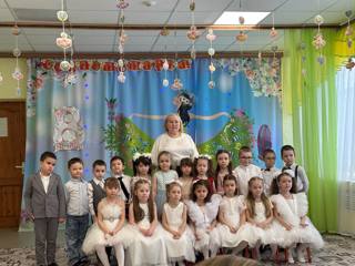 Утренник 8 Марта