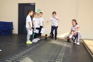 Спорт для всех: дошкольники Чувашии знакомятся с комплексом ГТО
