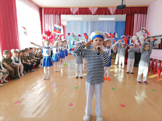 3c3chdamyhi.jpg