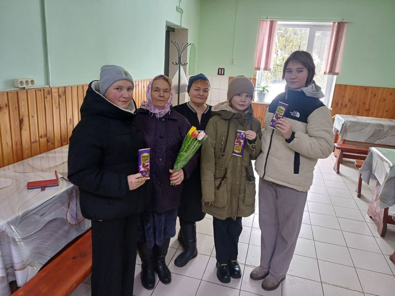 «Цветы для мамы героя»