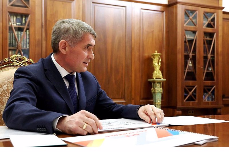 Глава Чувашии Олег Николаев на встрече с Президентом России Владимиром Путиным: население, которое систематически занимается спортом, по итогам 2024 года составило 61,1%