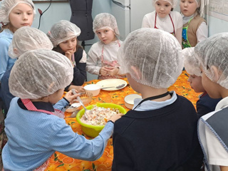 18iqhjbu6w8.jpg
