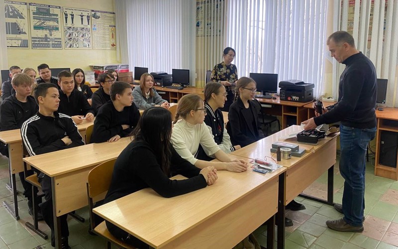 В Центре занятости и  Вурнарском сельскохозяйственном техникуме в рамках недели профориентации