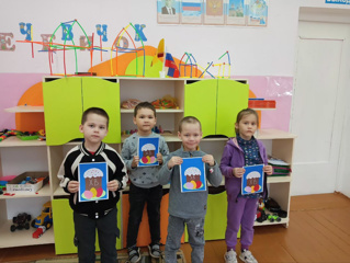 «Пасхальная открытка солдату»