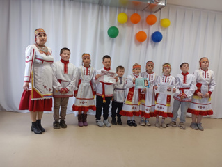 "Таван чӗлхе-анне чӗлхи".