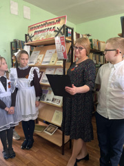 Литературно-поэтический час «Строки, опалённые войной»