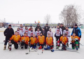 Турнир по хоккею с шайбой памяти учителя А.В. Ефимова в с.Яманчурино