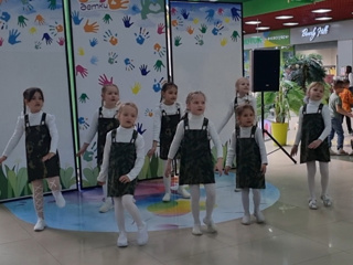 8txeni5zyzq.jpg
