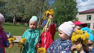 Международный день одуванчика.