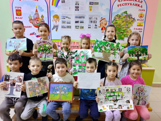 Семейная галерея "С нее начинается Родина"