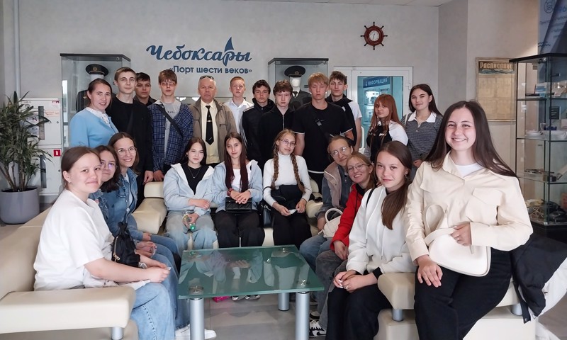 Экскурсия в Чебоксарский речной порт