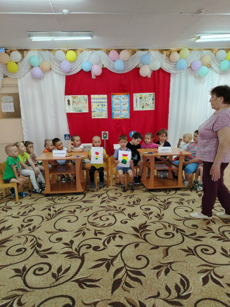 Прошла викторина "Знатоки ПДД"