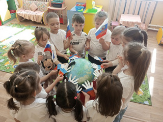 12 июня - день России