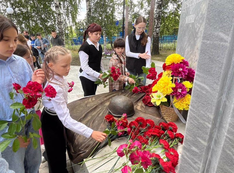 Пришкольный лагерь «Веснушки» почтил память героев Великой Отечественной войны