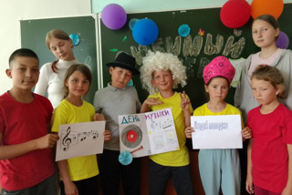 День пятнадцатый - День музыки.