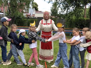 Праздник чувашских народных игр ко Дню Чувашской Республики