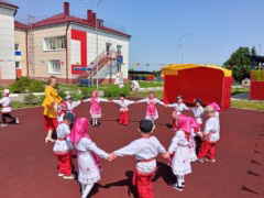 Акатуй в детском саду-яркий праздник.