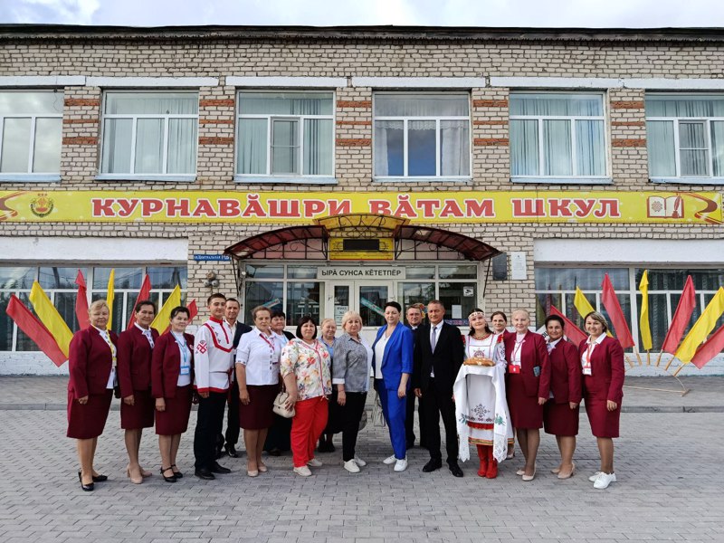 Руководители образовательных учреждений Бердянского района Запорожской области посетили МБОУ «Новошимкусская СОШ Яльчикского муниципального округа»