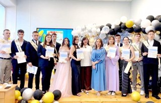 Поздравляем выпускников Батыревской школы №2 с успешным окончанием программы «Агрокласс»!