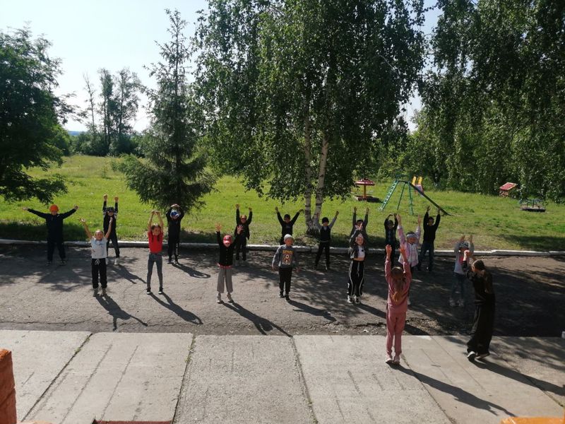 Сегодня в школе открылся лагерь кратковременного пребывания.