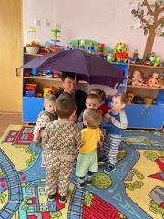 Играем с малышами