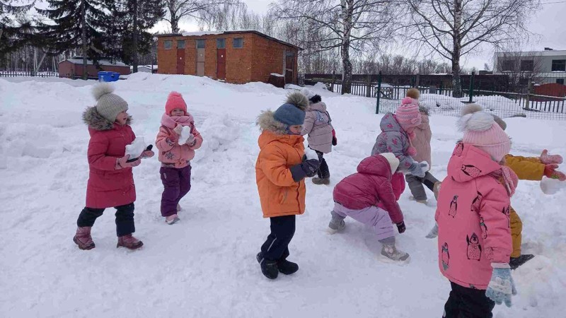 "Строим снежную горку"