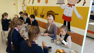 День школьного питания в МАОУ "НОШ" г.Ядрина