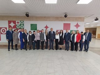 Делегация педагогов на торжественном мероприятии,  посвященном Дню учителя и Дню воспитателя