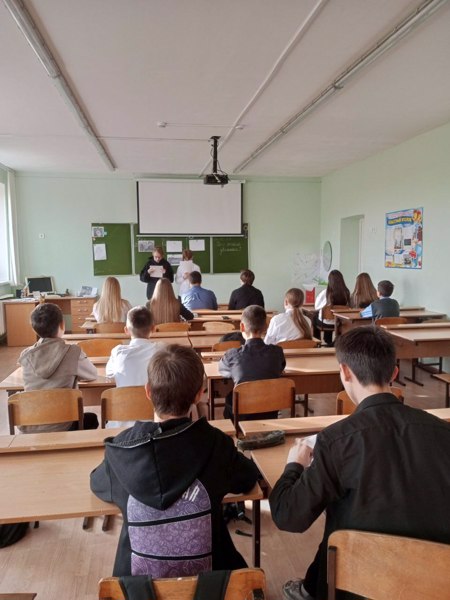 06 октября 2025 года в 8а классе (кл. руководитель Ягафарова Д.К.) состоялось очередное занятие из цикла «Разговоры о важном» на тему: «Что такое уважение?»