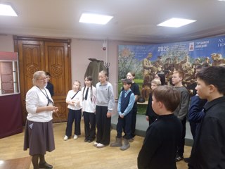 На выставке "Художники Победы"