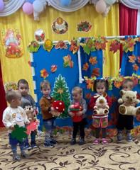 Путешествие малышей в осенний лес