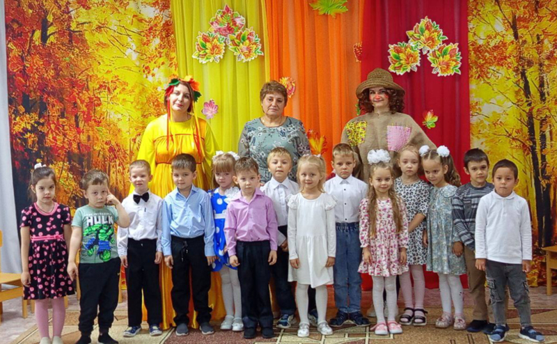 Осенний утренник в старшей группе