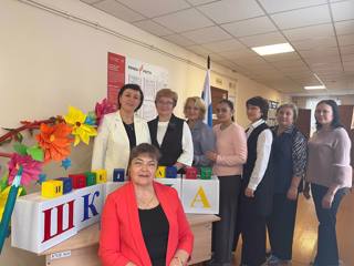 Методический день в Долгоостровской СОШ «Развитие научно-исследовательской деятельности школьников  в образовательной организации»