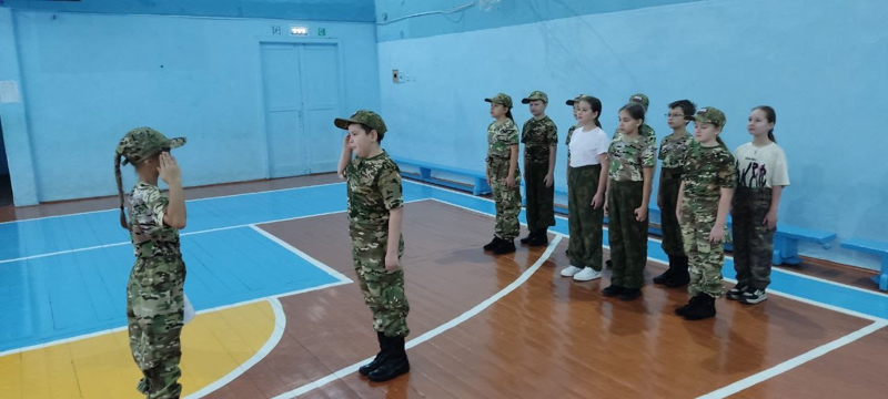 💫Осенние каникулы с пользой: учащиеся осваивают азы военной подготовки💪