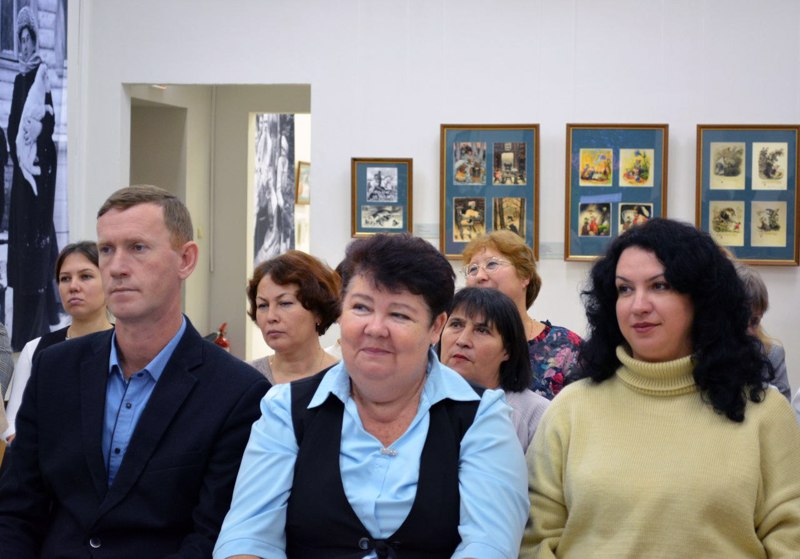 ПРОЕКТ  ЗАВЕРШЁН,  ДА ЗДРАВСТВУЕТ ВЫСТАВКА!