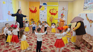 «Золотая осень» - в детских садах Ибресинского муниципального округа проходят праздничные утренники!