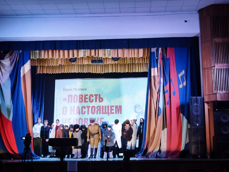 Девятиклассники МБОУ "Шумерлинская СОШ" прикоснулись к подвигу благодаря "Пушкинской карте"!