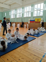 УЧАСТНИКИ ШКОЛЬНОГО СПОРТИВНОГО КЛУБА ПОКОРИЛИ ПЕРВУЮ ВЕРШИНУ!