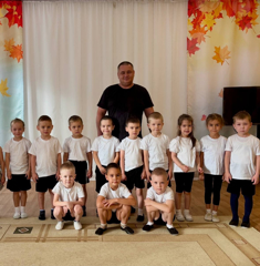Флешмоб «Зарядка с папой», приуроченный к празднику «День отца»