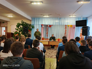 В﻿стреча с военным комиссаром в рамках Дня призывника