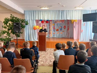 В ﻿рамках акции "Полиция и дети" состоялась встреча с заместителем начальника полиции "Ядринский"