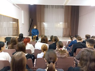 ВСТРЕЧА С ИСПЕКТОРОМ ПДН прошла в Азимсирминской школе