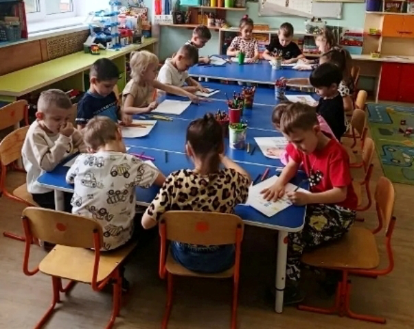 Праздничный салют в группе "Цветочки"