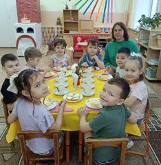 "Особые встречи за вкусным завтраком"