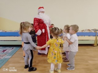 "18  День рождения – Деда Мороза"